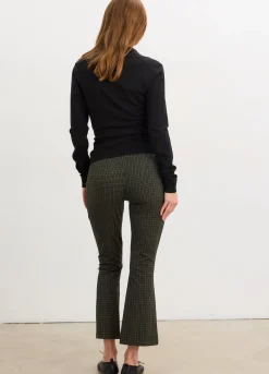 The Bodyflex Crop Flare